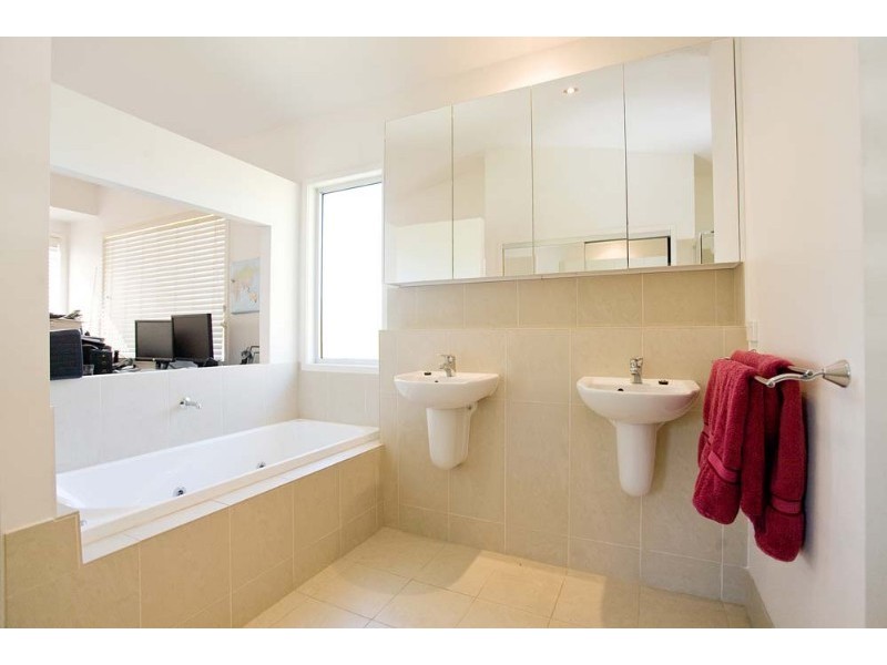 27B Tait Street, Kelvin Grove QLD 4059