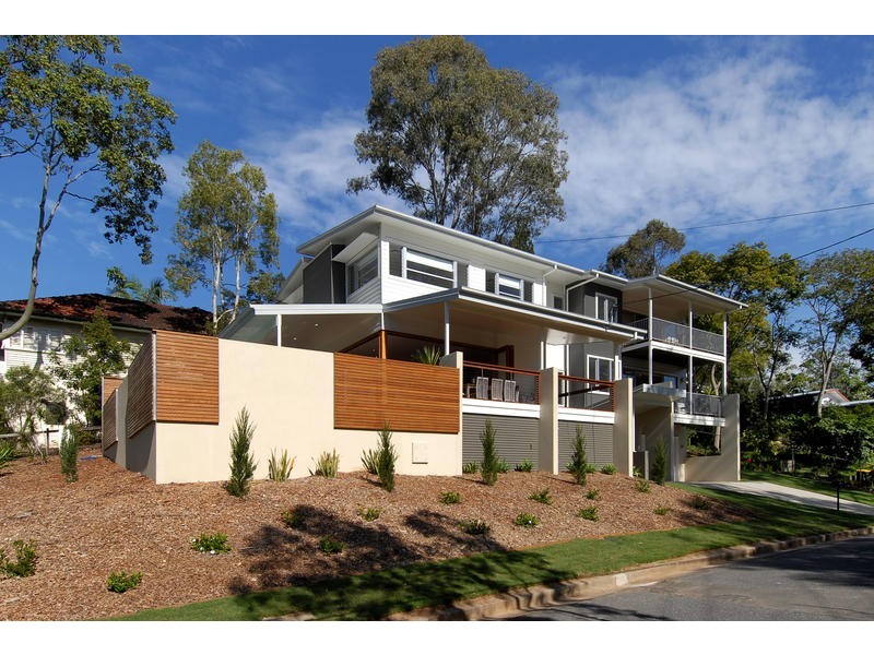 10 Mackay Terrace, Bardon QLD 4065