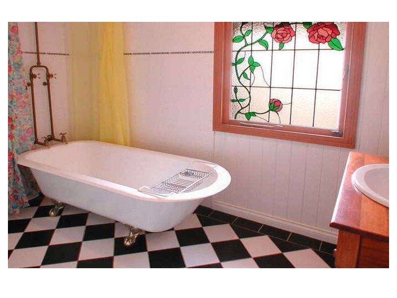 24 Coronation Street, Bardon QLD 4065