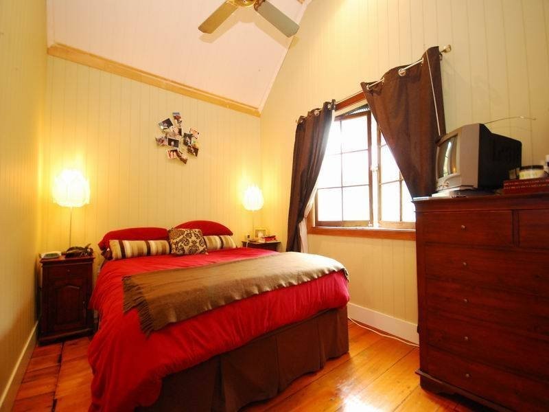 22 Bathurst Street, Red Hill QLD 4059