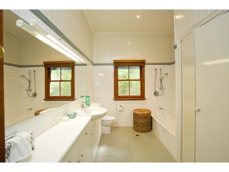 19 Gerler Street, Bardon QLD 4065