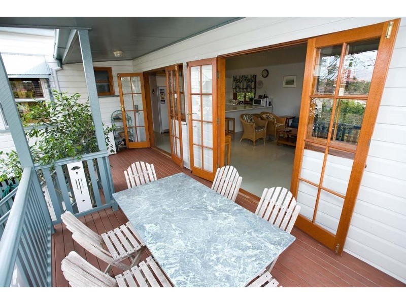 19 Gerler Street, Bardon QLD 4065