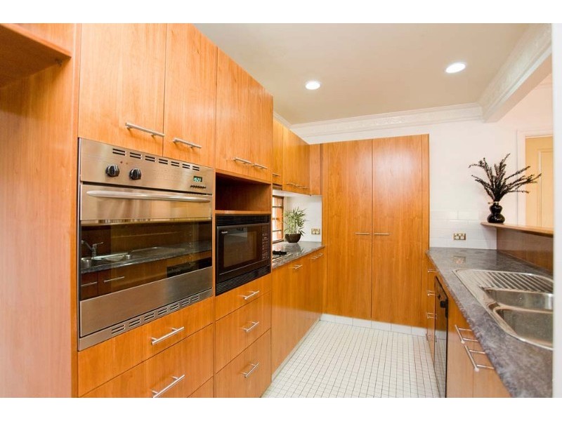 18 Blythe Street, Kelvin Grove QLD 4059
