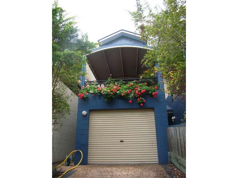 19B Forrester Terrace, Bardon QLD 4065