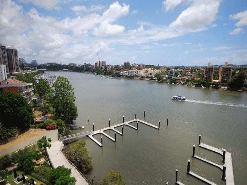 39 Castlebar Street, Kangaroo Point QLD 4169