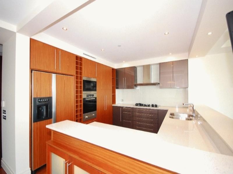 39 Castlebar Street, Kangaroo Point QLD 4169