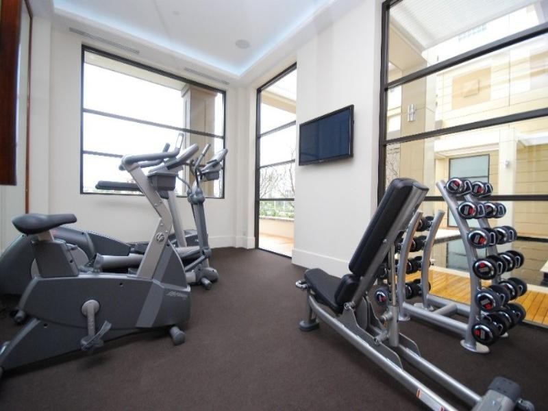 39 Castlebar Street, Kangaroo Point QLD 4169