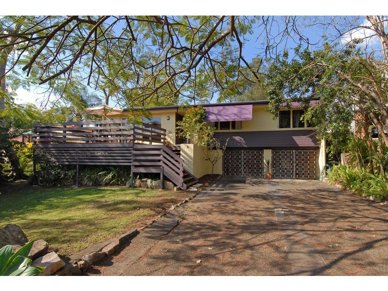 8 Ridgeway Street, The Gap QLD 4061
