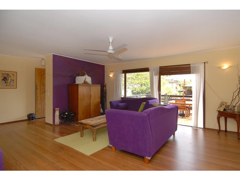 8 Ridgeway Street, The Gap QLD 4061