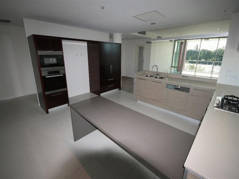 205 King Arthur Terrace, Tennyson QLD 4105