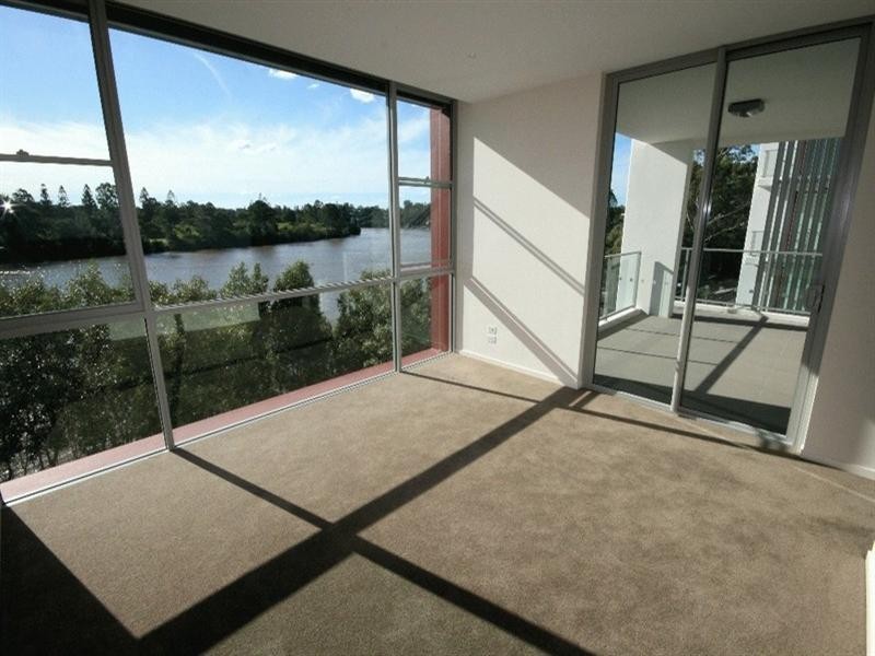 205 King Arthur Terrace, Tennyson QLD 4105