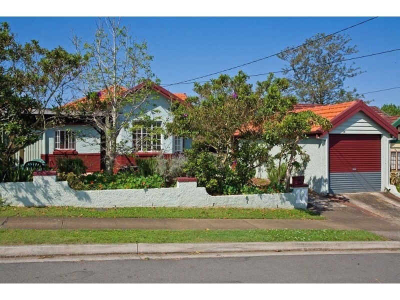 17 Gray Street, Newmarket QLD 4051