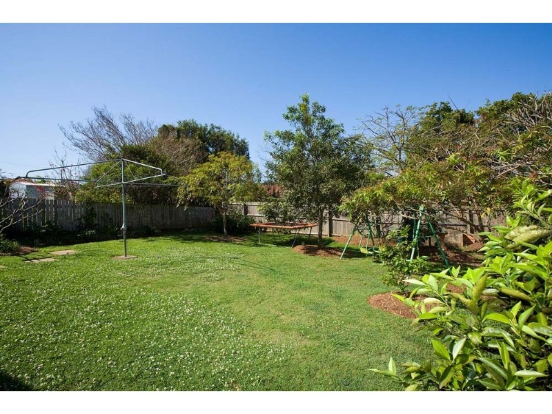 17 Gray Street, Newmarket QLD 4051