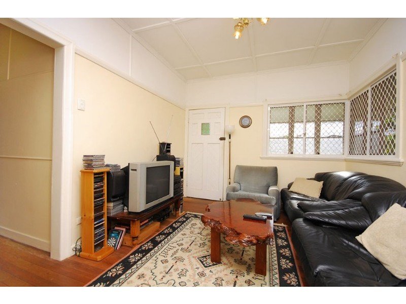 58 Pear Street, Greenslopes QLD 4120