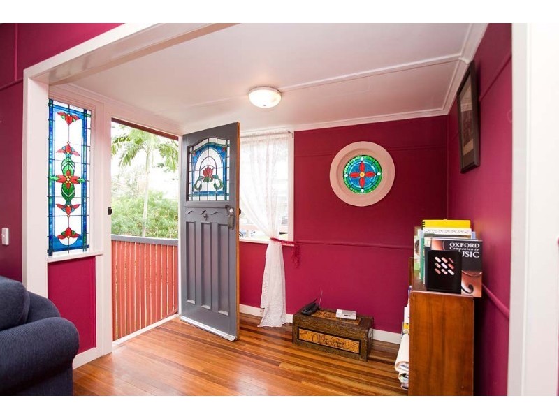 2 Gray Street, Red Hill QLD 4059