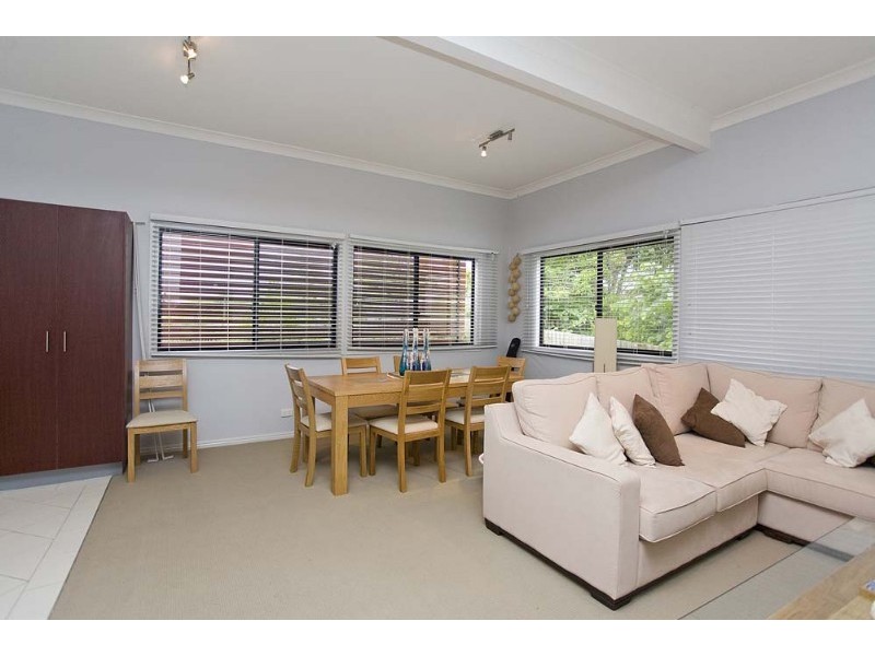 2/287 Waterworks Road, Ashgrove QLD 4060