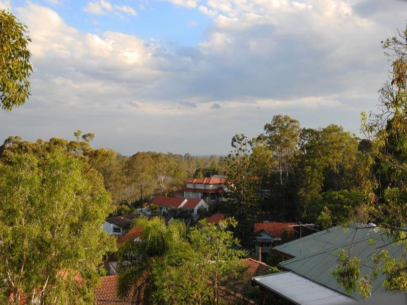 30 Ruskin Street, Taringa QLD 4068