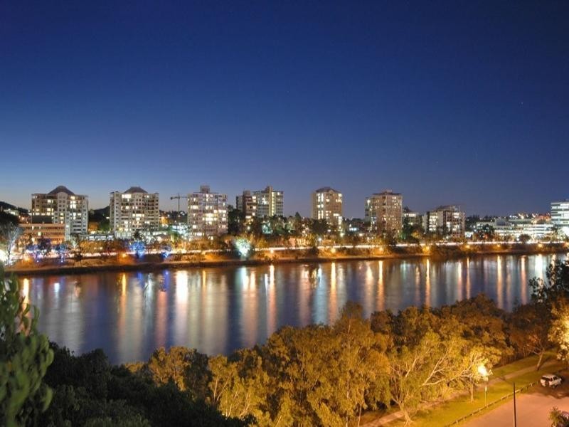 10 Pidgeon Close, West End QLD 4101