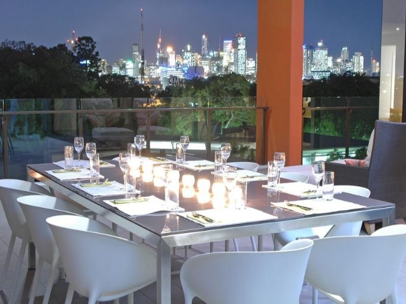 10 Pidgeon Close, West End QLD 4101