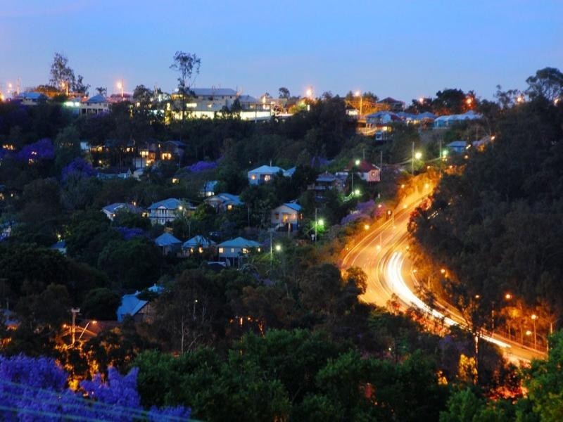 11 Fairseat Street, Bardon QLD 4065