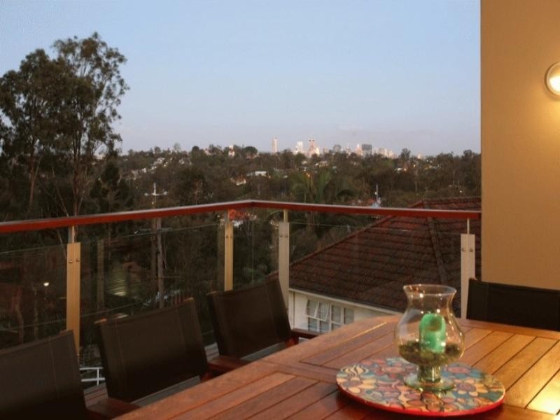 46 Outlook Crescent, Bardon QLD 4065