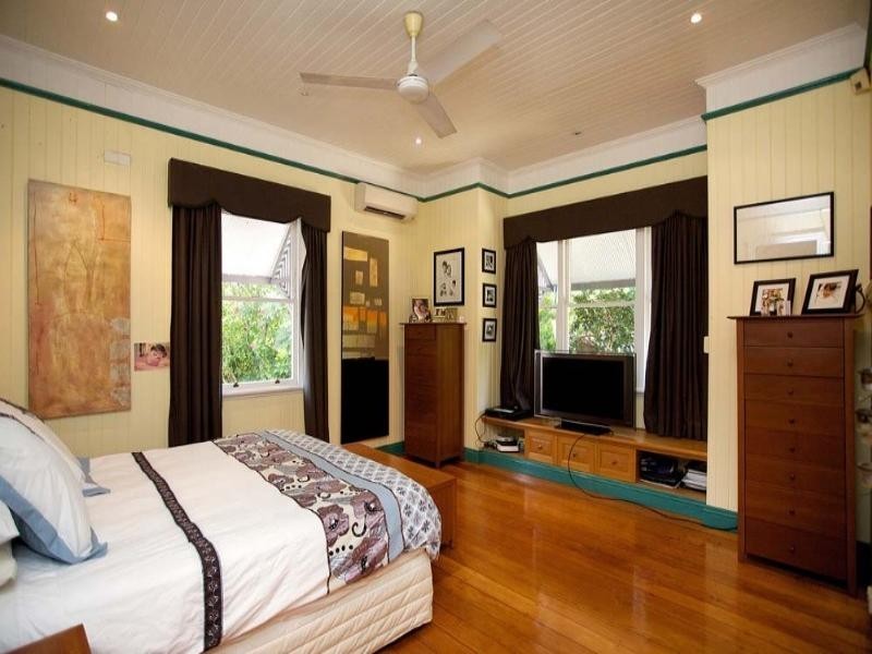 106 Simpsons Road, Bardon QLD 4065