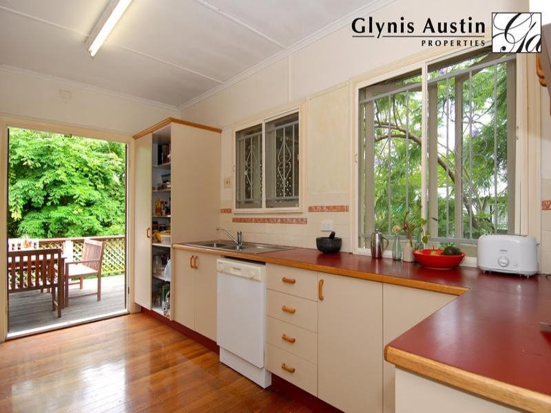 34 Siemon Street, Auchenflower QLD 4066