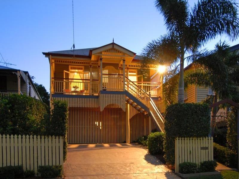 28 Coronation Street, Bardon QLD 4065