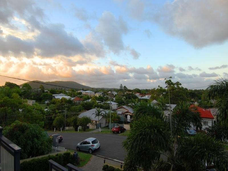 28 Coronation Street, Bardon QLD 4065