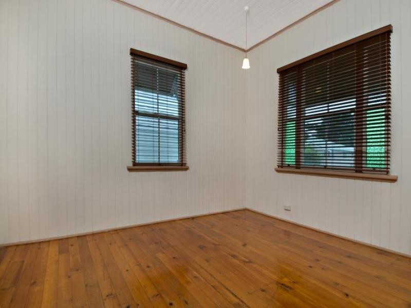 10 Aldridge Street, Auchenflower QLD 4066