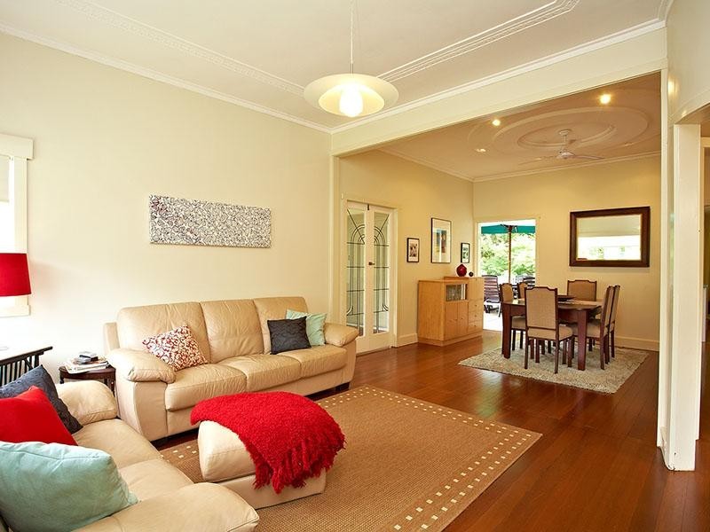 19 Campion Avenue, Bardon QLD 4065