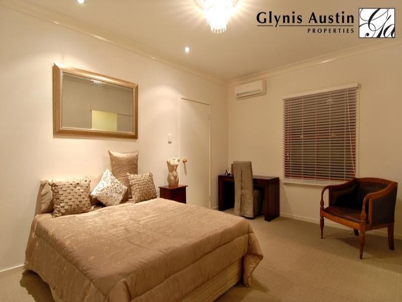 91 Taringa Parade, Indooroopilly QLD 4068