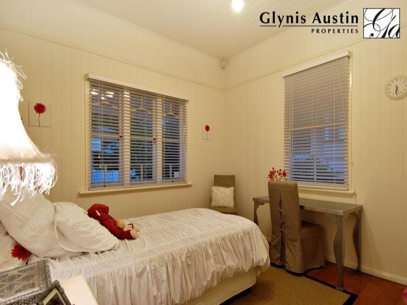 91 Taringa Parade, Indooroopilly QLD 4068