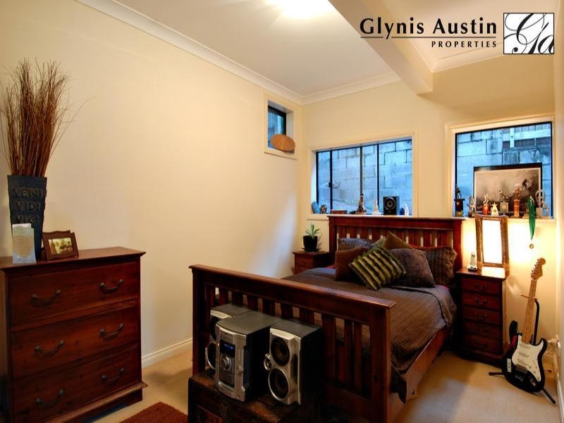 24 Drynan Street, Paddington QLD 4064