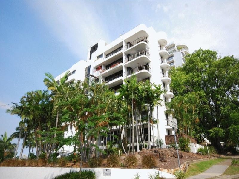77 Cairns Street, Kangaroo Point QLD 4169