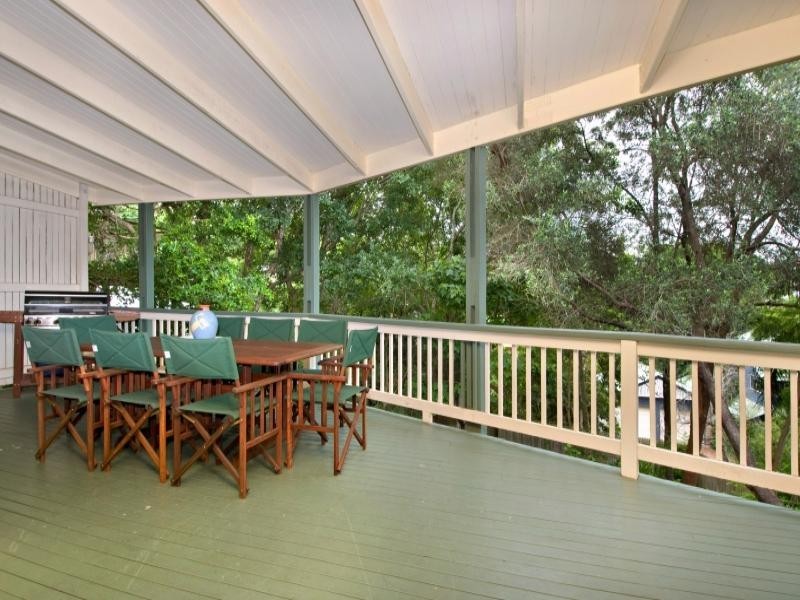 21 Dudley Street, Bardon QLD 4065