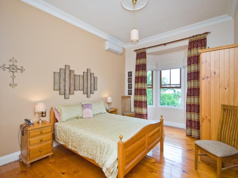 32 Coronation Street, Bardon QLD 4065