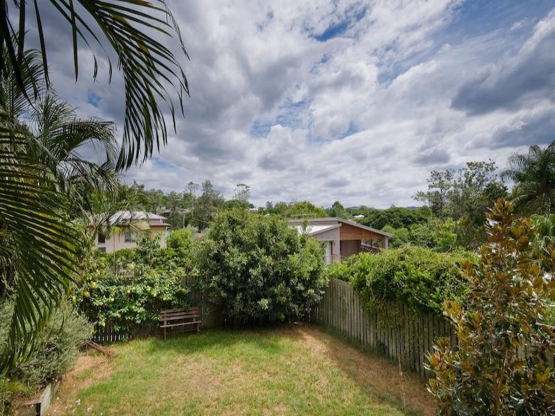 32 Coronation Street, Bardon QLD 4065