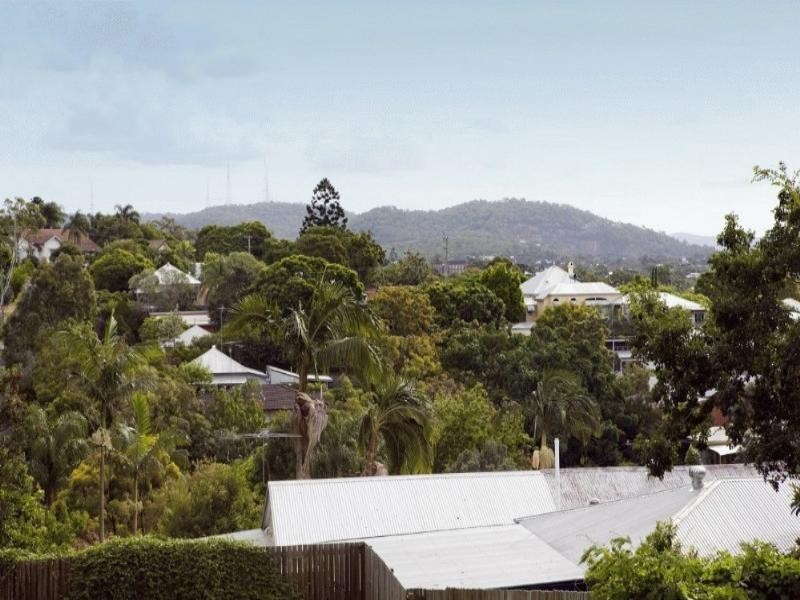 86 Windsor Road, Red Hill QLD 4059