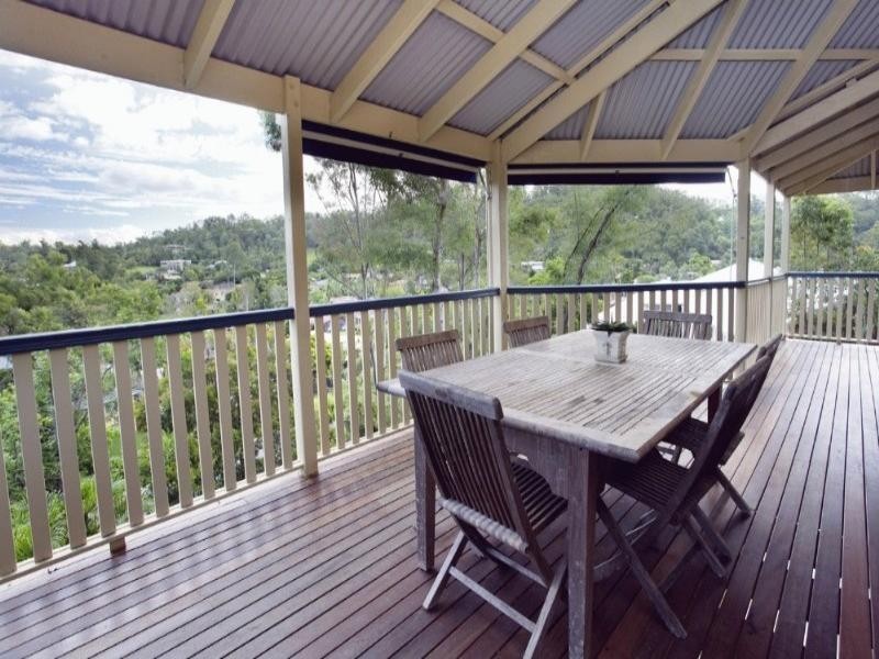 16 Saxonvale Place, The Gap QLD 4061