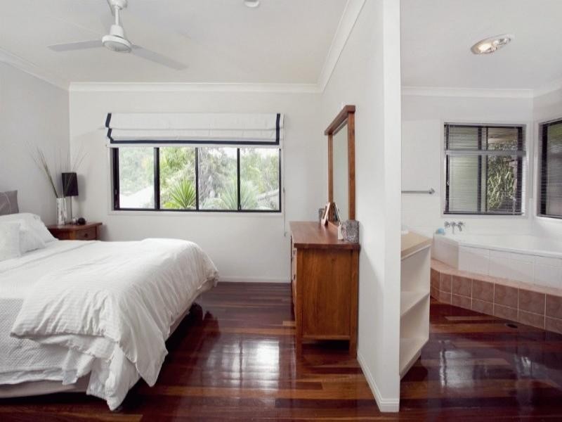 16 Saxonvale Place, The Gap QLD 4061