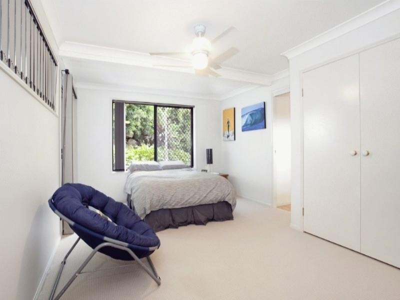 16 Saxonvale Place, The Gap QLD 4061