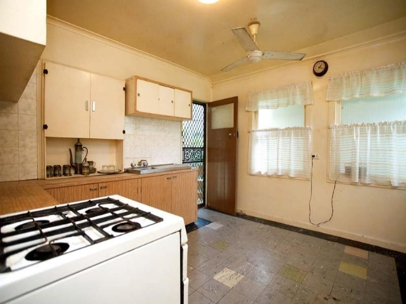 14 Pelion Street, Bardon QLD 4065