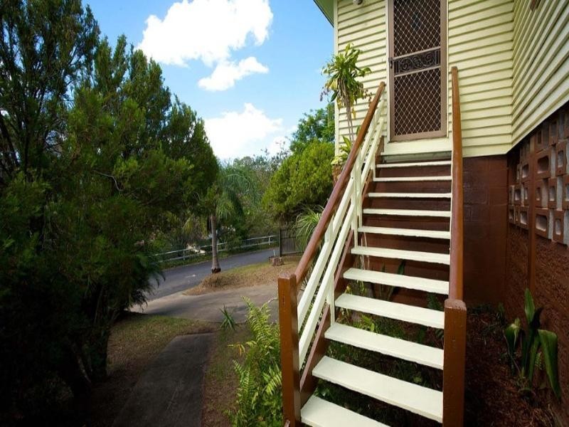 14 Pelion Street, Bardon QLD 4065