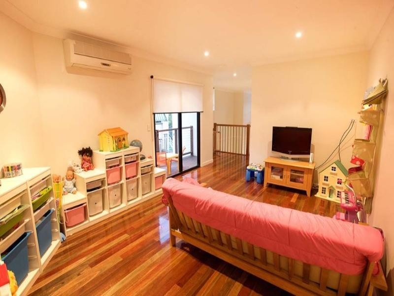 71 Baileys Road, Ashgrove QLD 4060