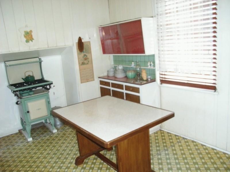 2 St Barnabas Place, Red Hill QLD 4059