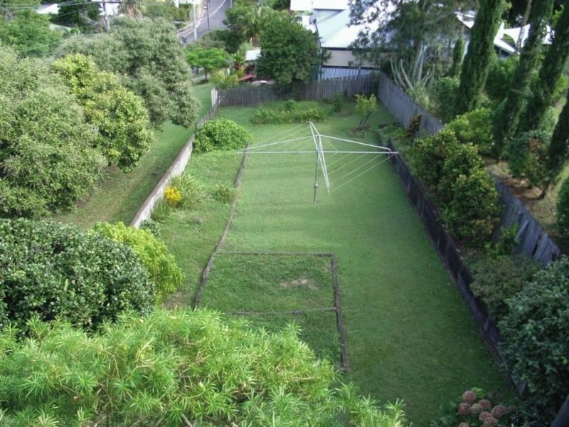2 St Barnabas Place, Red Hill QLD 4059