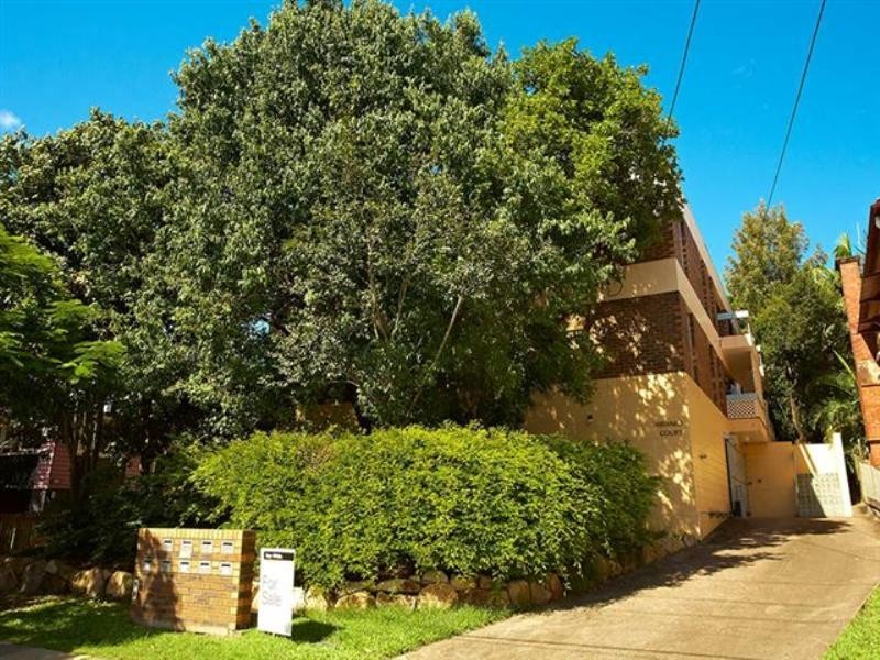 8/70 Butterfield Street, Herston QLD 4006