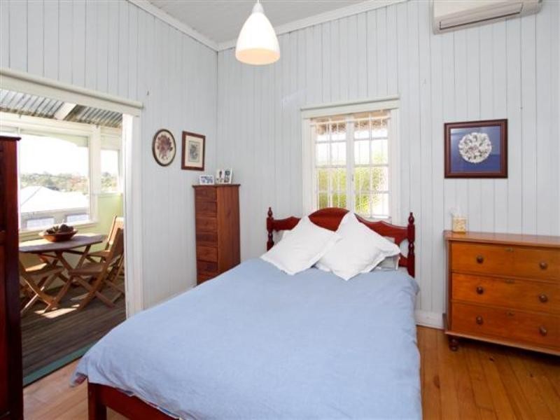 95 Davies Road, Ashgrove QLD 4060