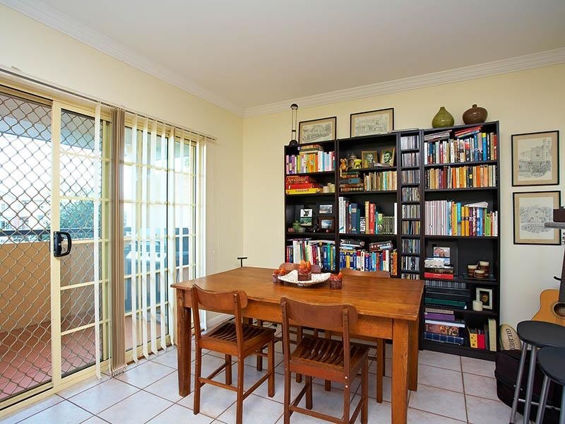 2/2 Woodland Street, Ashgrove QLD 4060